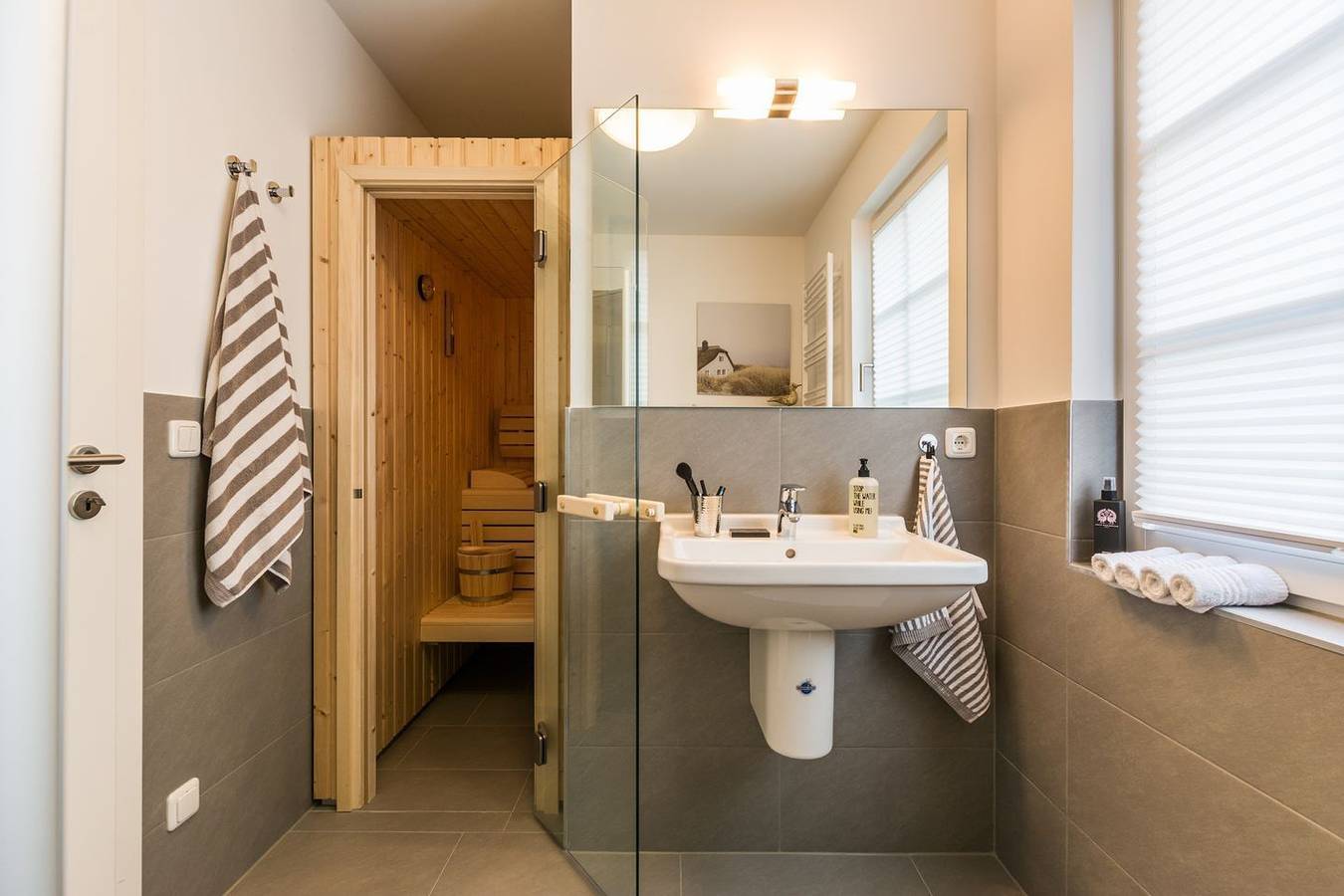Ferienhaus "Dünenhaus" - Doppelhaushälfte ca.136 m² für 2-6 Personen in Wustrow, Fischland