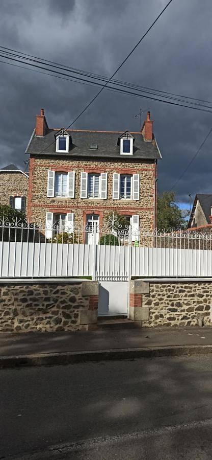Gîte pour 2 personnes, avec jardin et terrasse dans Plage du Moulin - 2