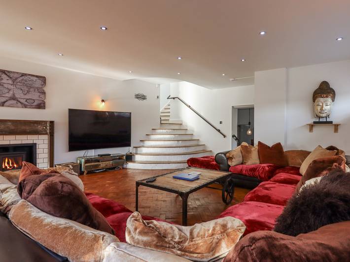 Gîte pour 8 personnes, avec piscine et jardin, animaux acceptés à Torquay - 3