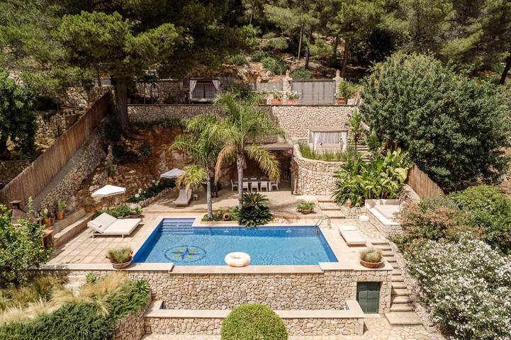 Finca für 8 Personen, mit Balkon und Terrasse sowie Garten und Pool in Caimari