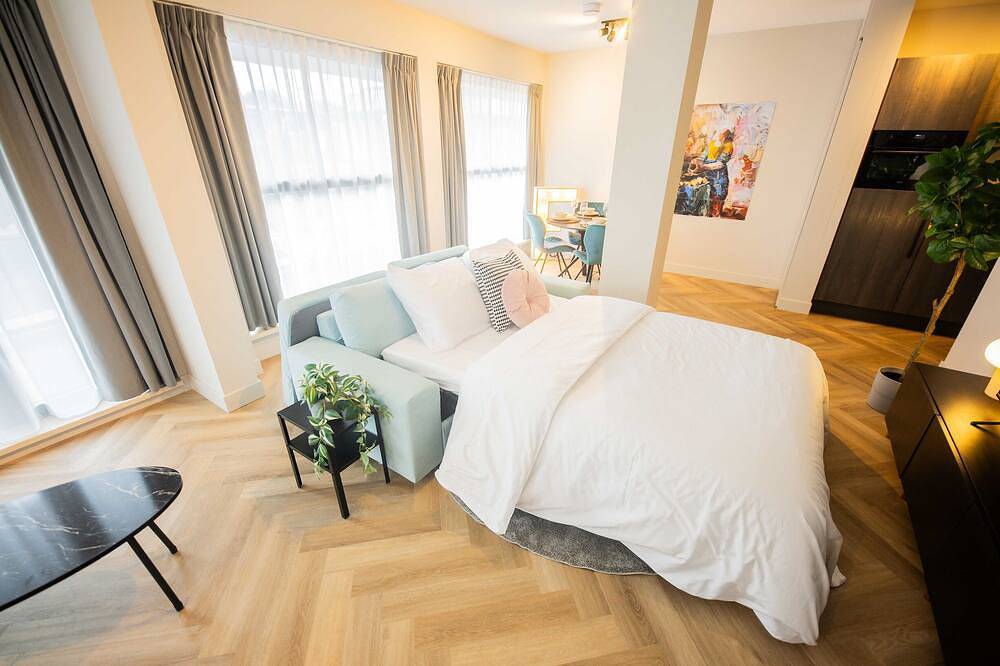 Geheel appartement, Compact Comfort Studio Ks in Hilversum, Noord-Holland