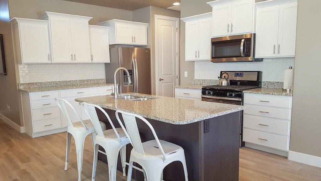 Brandneues ruhiges Haus mit drei Schlafzimmern und Aussicht in La Verkin, Zion Nationalpark