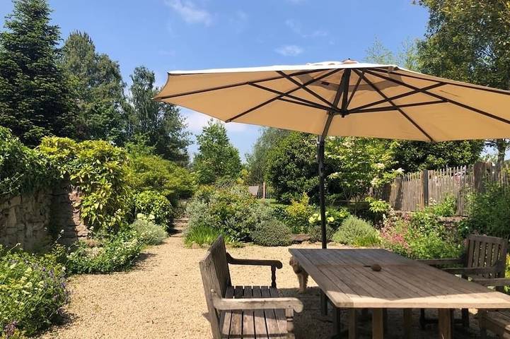 Gîte pour 5 personnes, avec Terrasse et Jardin