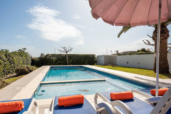 Location de vacances pour 5 personnes, avec terrasse et jardin à Cala en Bosc - 4
