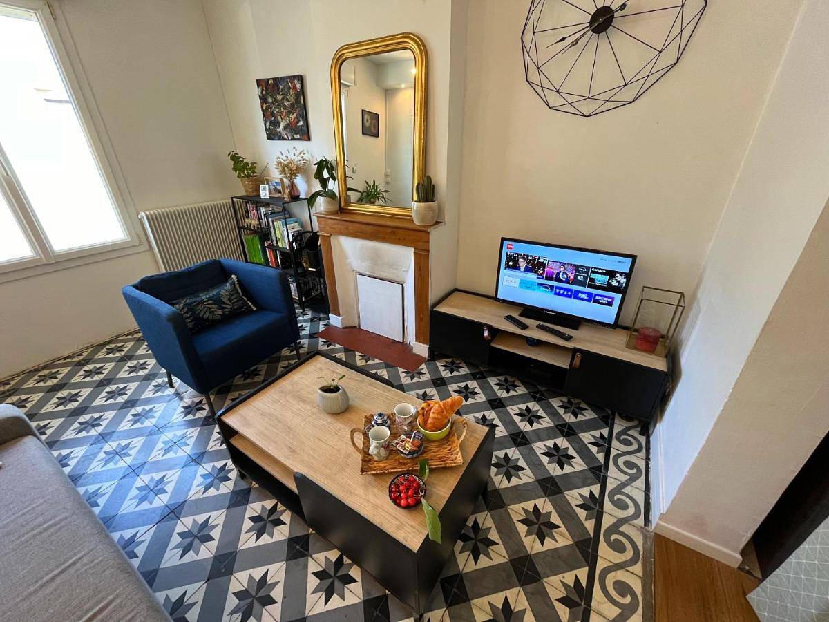 Two-Bedroom Townhouse in Caen, Caen und Umgebung