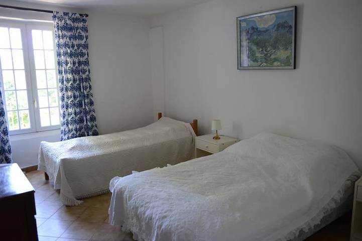 Gîte pour 6 personnes, avec jardin ainsi que terrasse et piscine, animaux acceptés à Saint-Maurice-sur-Eygues - 2