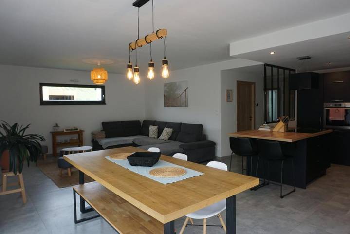 Location de vacances pour 6 personnes, avec vue et jardin à Dieffenthal - 2