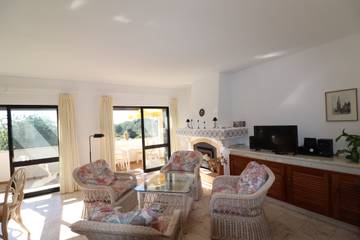 Holiday Rental for 4 People in Carvoeiro, Faro District, Photo 2