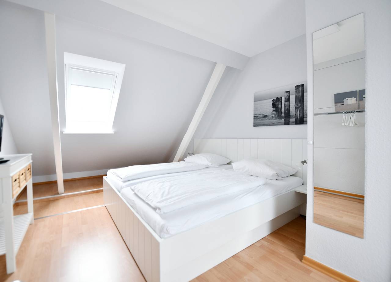 Ganze Ferienwohnung, Haus Windhuug Wohnung 5 in Utersum, Föhr