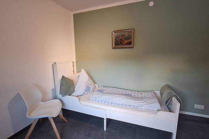 Ganze Wohnung, Große Fewo \"Max\", frisch renoviert, ideal für Familien od Reisende, ruhige Lage in Gemünden, Weilrod