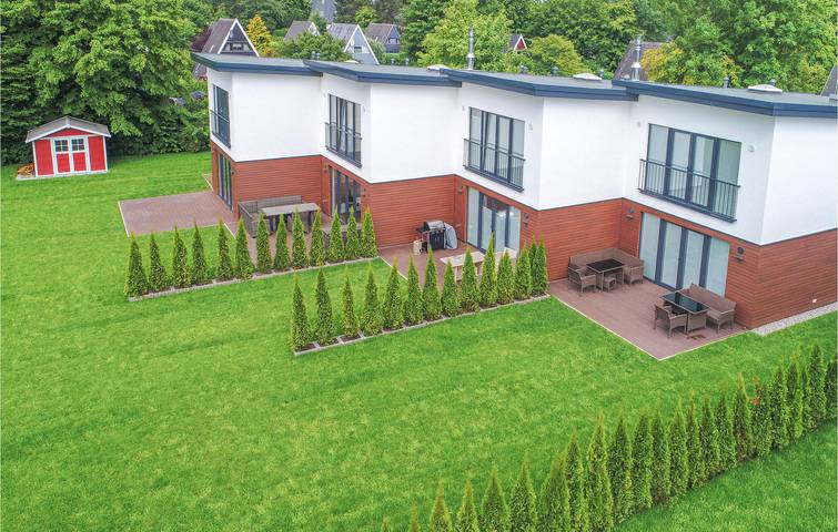 Vakantiehuis voor 4 personen, with whirlpool and terras as well as tuin and sauna, kindvriendelijk in Damp