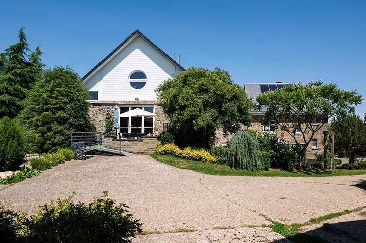 Cottage für 30 Personen, mit Garten und Terrasse sowie Sauna, mit Haustier - 1