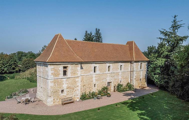 Location de vacances pour 10 personnes, avec terrasse et piscine dans l' Eure