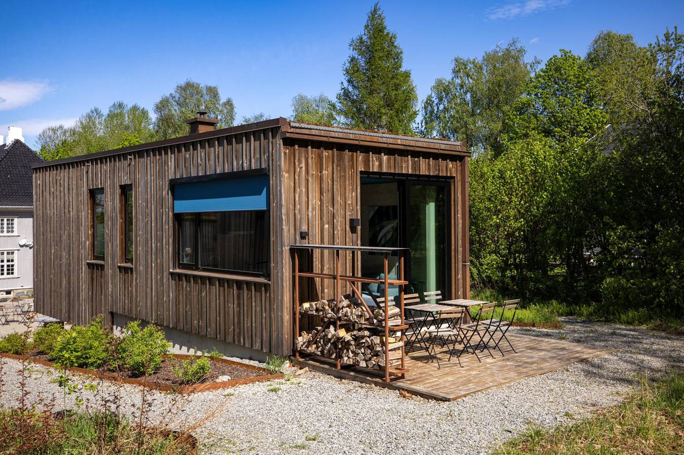 Mikrohuset Blå - 20 min fra Osl - Kunsthage Sauna in Stange