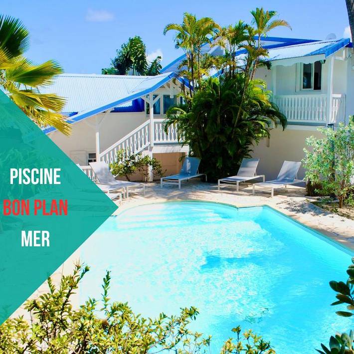 Villa pour 12 personnes, avec vue ainsi que jardin et piscine