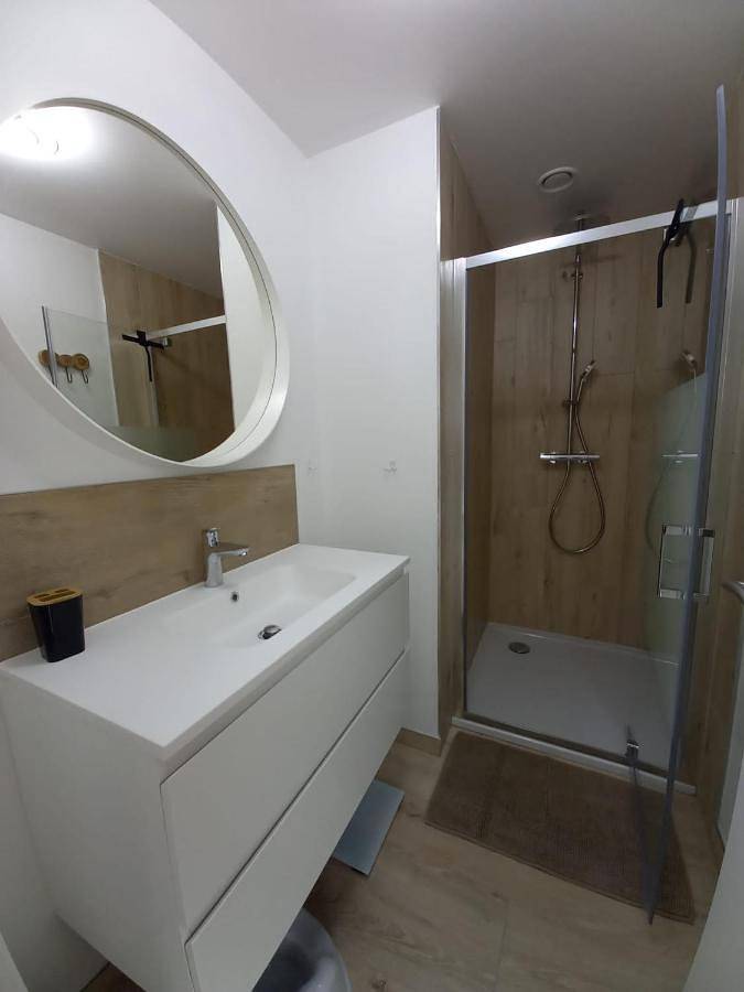 Location de vacances pour 15 personnes, avec jacuzzi et jardin, adapté aux familles à Momignies - 2