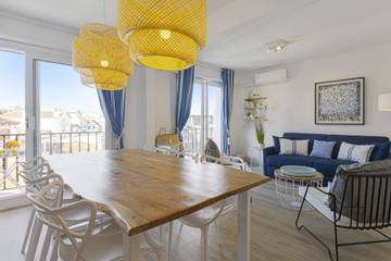 Gîte pour 8 personnes, avec balcon, adapté aux familles dans Office De Tourisme De Saint Jean De Luz