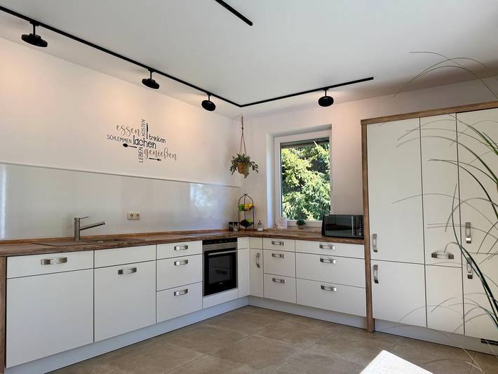 Geräumiges Ferienhaus mit Garten und moderner Ausstattung nahe Ribnitz-Damgarten in Neu Hirschburg, Ribnitz-Damgarten