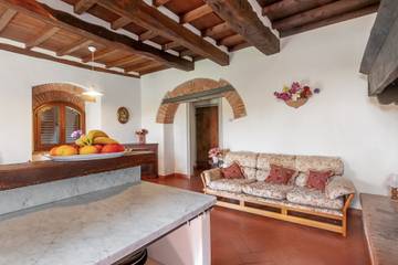 Vacation Rental for 4 Guests in Dicomano, Florence Province, Picture 4
