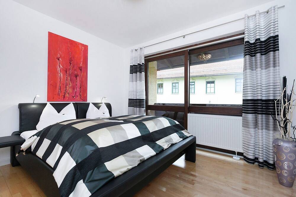 Ganze Wohnung, Wohnung in Ruhmannsfelden mit Hallenbad in Ruhmannsfelden, Vorderer Bayerischer Wald