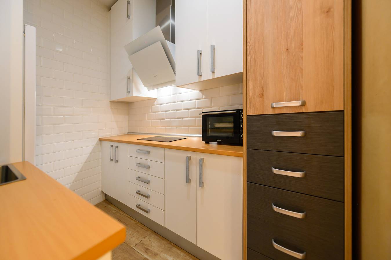 Estudio entero, M (Zui33) Encantadora vivienda a pocos minutos del in Centro (Madrid), Madrid