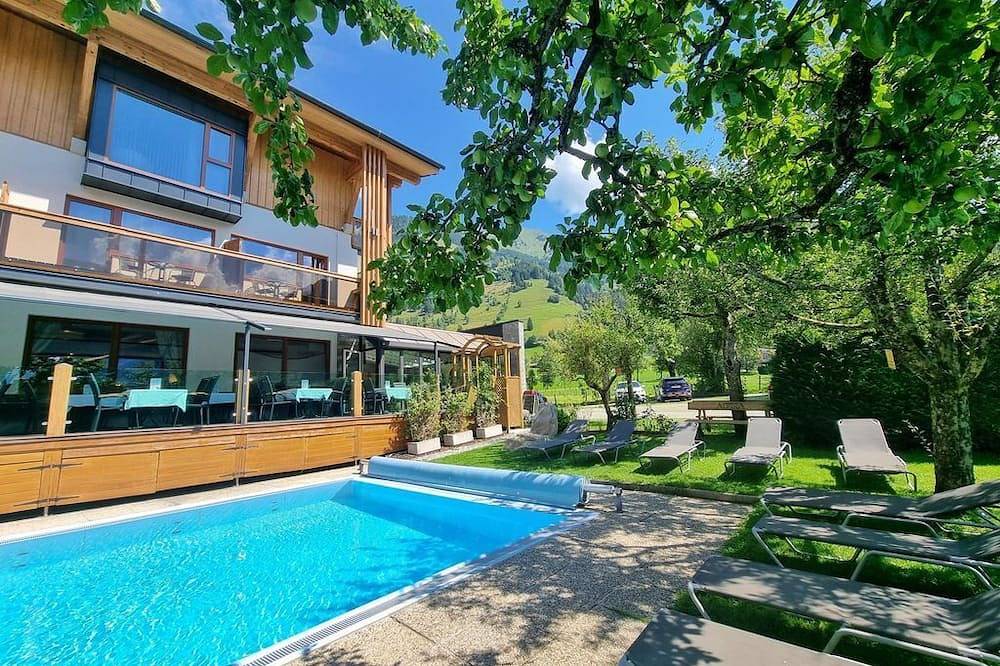 Alpina, **** Hotel - Urquell-Familienzimmer (ab 7 Nä) in Rauris, Ski Amadé