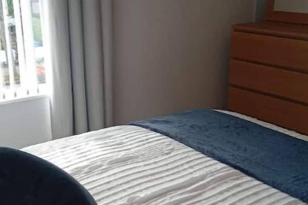 Renovated 3 bedroom House, 3 miles from city centre, Belfast City Hall. in Belfast, Condado de Antrim (Irlanda del Norte)