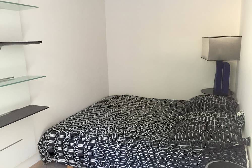 Blick über das Dorf von Castellet in La Cadière-d'Azur, Toulon Region