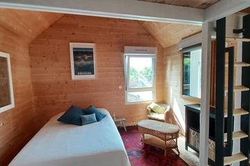 Gîte pour 4 personnes, avec jardin à Lancieux