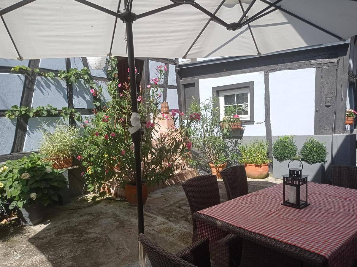 Appartement entier, One-Bedroom Apartment in Schiltigheim, Région de Strasbourg