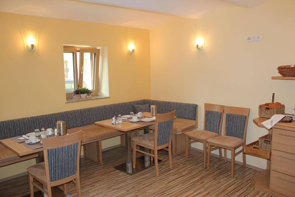 Appartement de vacances entier, Gästehaus Woditschka - Zu den vier Elementen - Wasser in Mistelbach