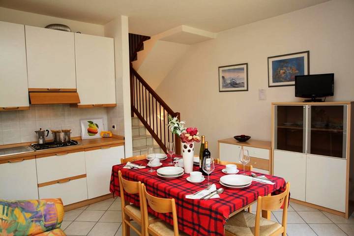 Ferienwohnung für 6 Personen, mit Pool und Garten sowie Ausblick in Cavallino