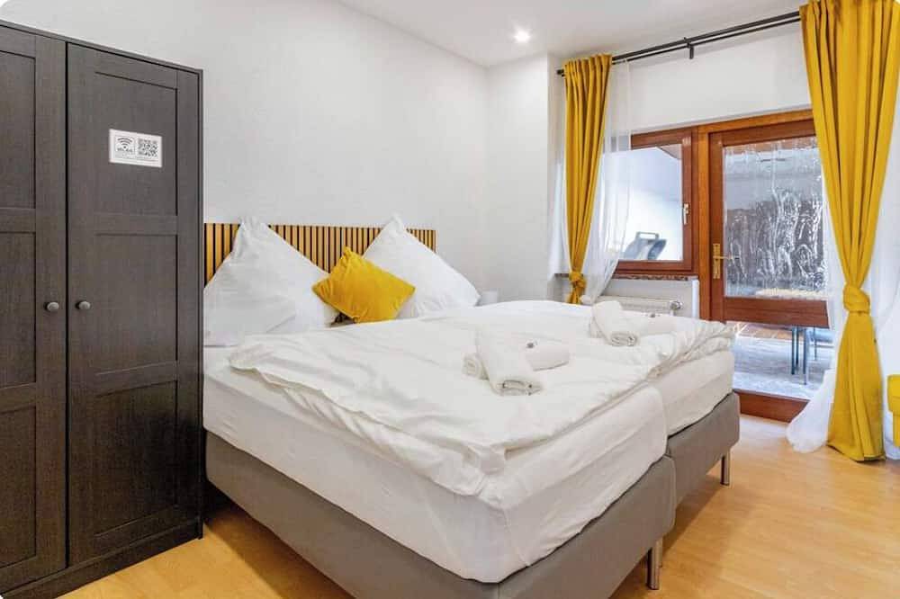 Townhaus: 8 Dz, bis 22 Pers., Sauna, Weinkeller, Diy-Fotostudio & Hund erlaubt in Rhens, Osteifel