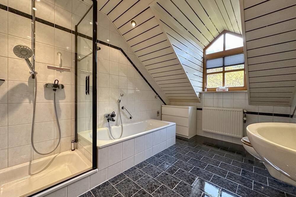 Ganze Wohnung, Geräumige Ferienwohnung in Bayern mit Balkon in Riedenburg, Altmühltal