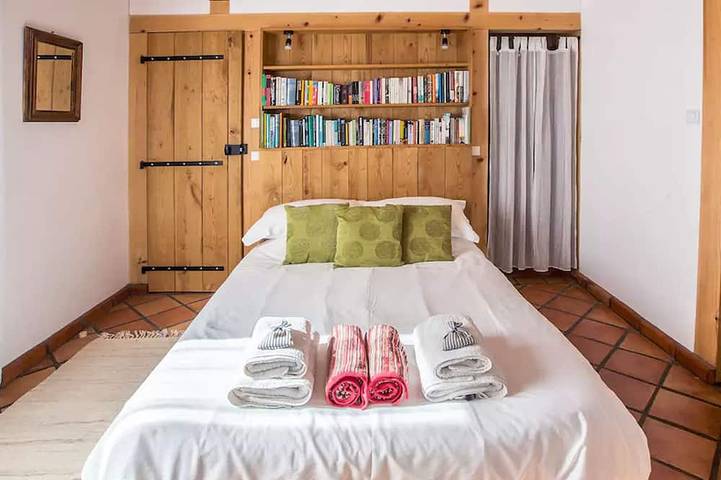 Location de vacances pour 5 personnes, avec jardin et piscine à Montferrer - 3