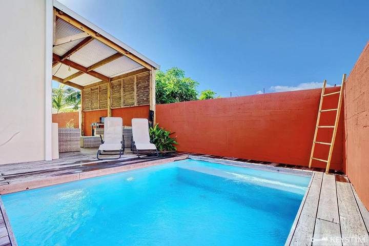 Location de vacances pour 7 personnes, avec piscine et jardin dans Grands-Bois - 2