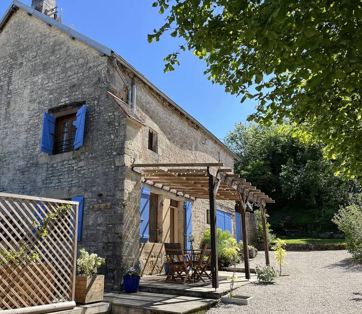 Gîte pour 4 personnes, avec Jacuzzi dans Saint Marc Sur Seine