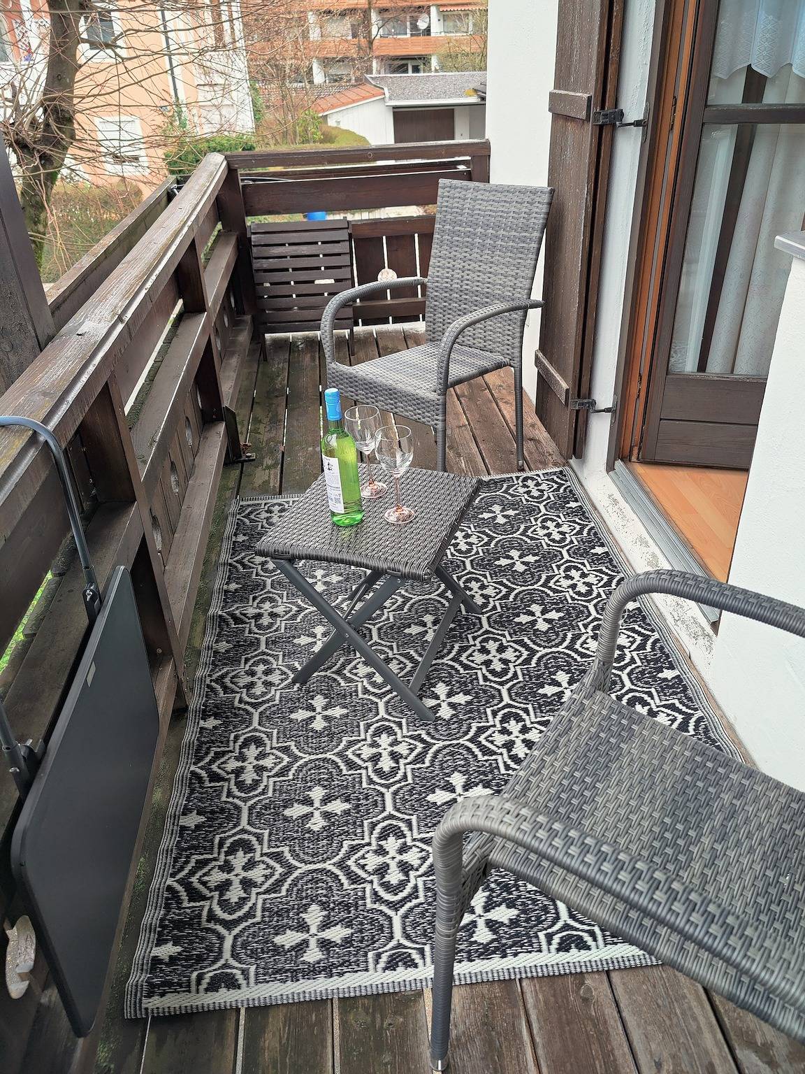 Ganze Ferienwohnung, Ferienwohnung Haus Bergblick - Ferienwohnung Sinterhauf im Haus Bergblick, sep. Schlafzimmer, Balkon, 50 qm in Prien, Prien am Chiemsee