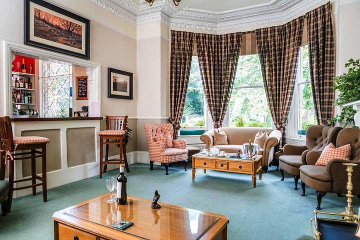 Maison d’hôte pour 10 personnes, avec jardin à Bath