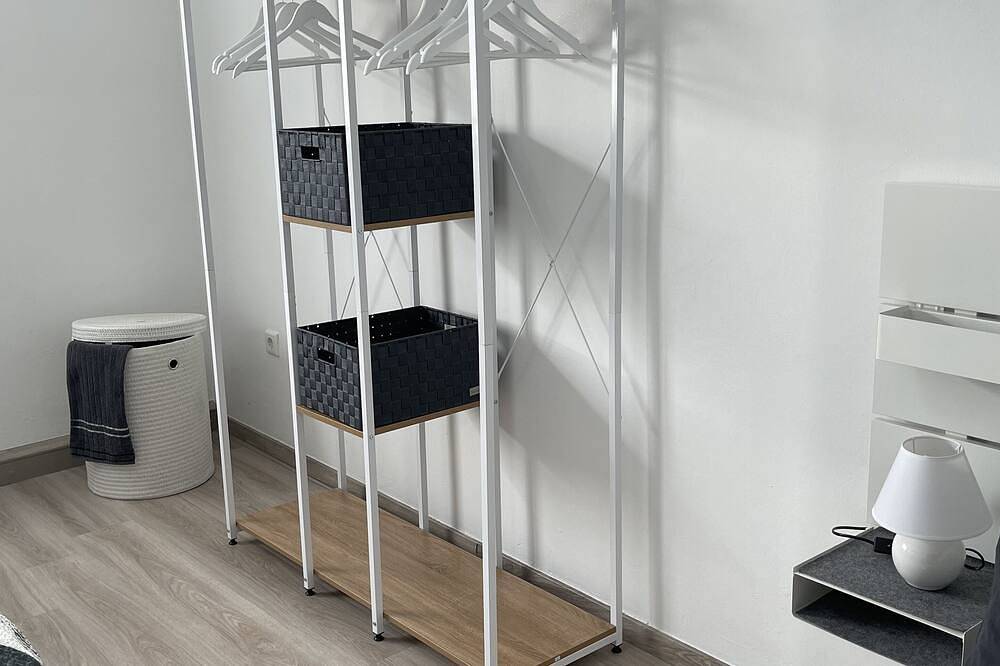 Ganze Wohnung, -Top Ausstattung- Kostenlos Netflix/Wifi/Parken in Gladbeck, Kreis Recklinghausen