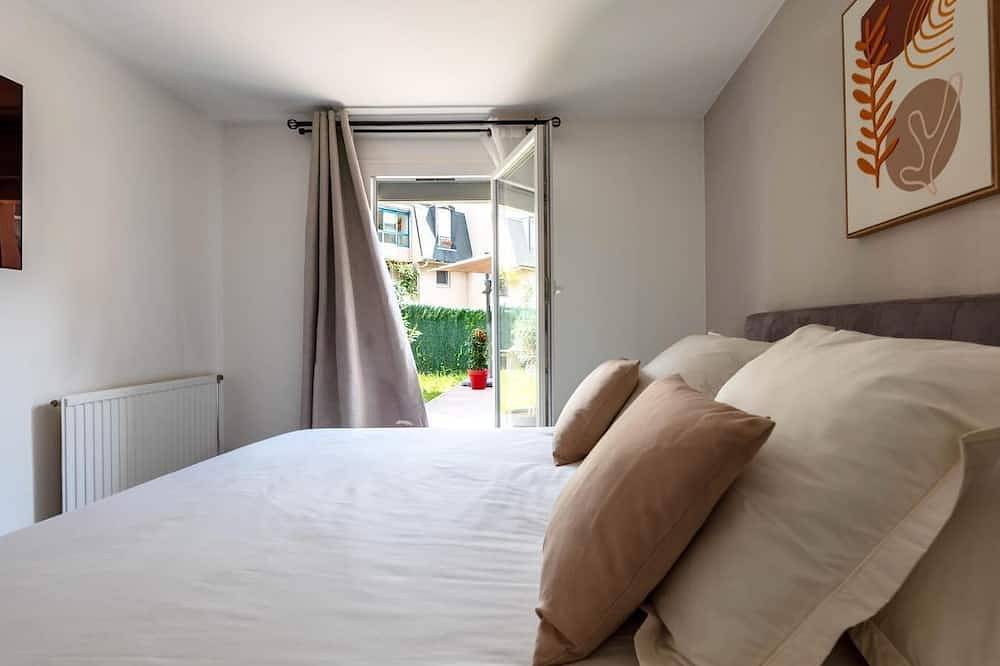 Entire apartment, Charmant Refuge Avec Jardin, à 6 Minutes à Pied du Métro Créteil Léchat in Créteil, Val-de-Marne