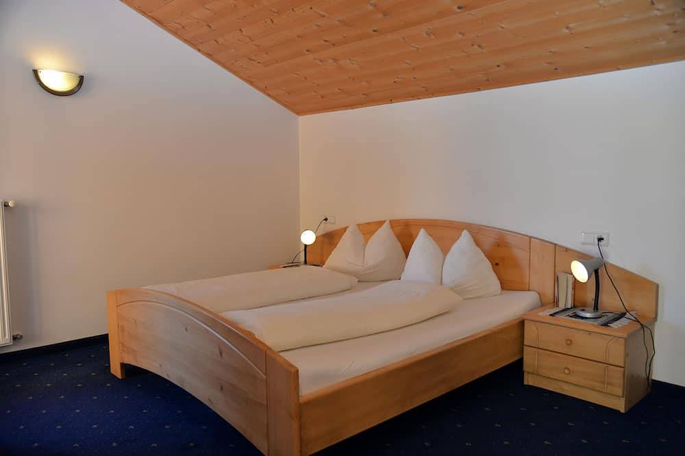 Ganze Wohnung, Ferienwohnung \" Zanggen \" in ruhiger, sonniger Lage mit Bergblick, Naturidylle in Deutschnofen (Bozen), Deutschnofen