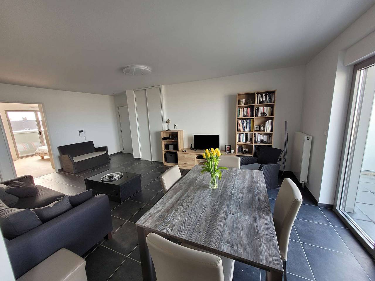 Entire apartment, Large T3 with balcony and parking, direct beach access in Berck Plage, Berck