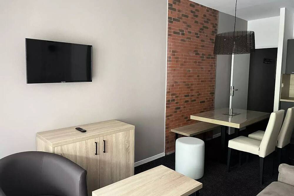 Entire apartment, Residence Le Portillo Swimming pool - Studio for 4 People in Gourette, Eaux-Bonnes