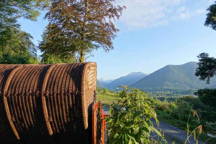 Chambre d’hôte pour 3 personnes, avec Terrasse ainsi que Jardin et Vue dans Parc national des Pyrénées - 4