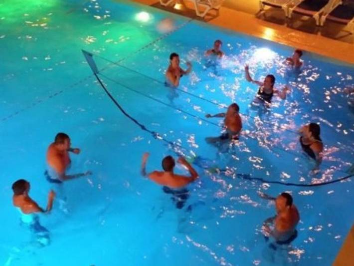 Camping pour 4 personnes, avec piscine et terrasse, animaux acceptés à Six-Fours-les-Plages - 3