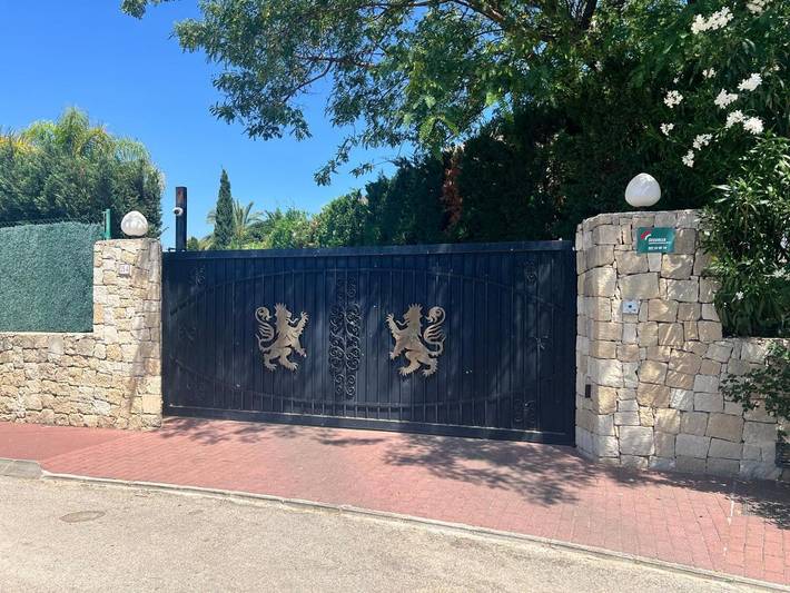 Maison d’hôte pour 3 personnes, avec jardin ainsi que vue et piscine, animaux acceptés à Jávea - 3