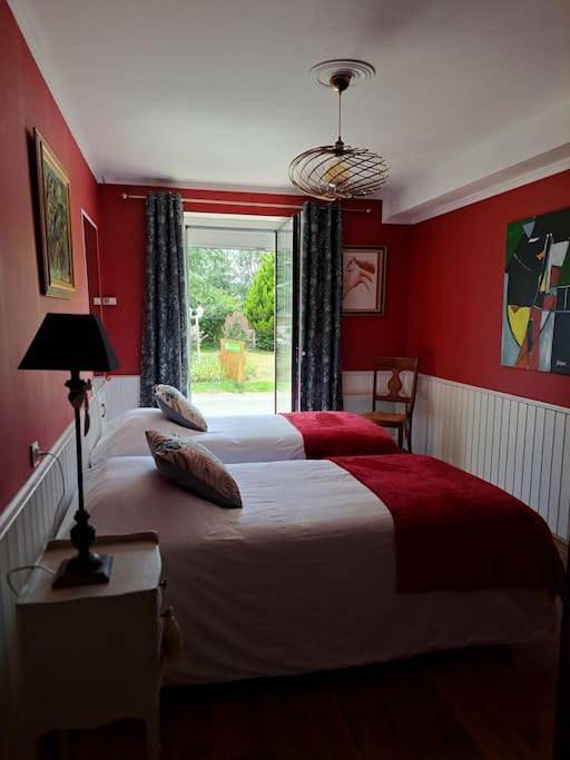 Two-Bedroom House in La Petite-Boissière, Deux-Sèvres