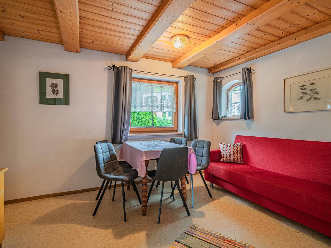 Ganze Wohnung, Gemütliche Wohnung beim Skilift mit Terrasse in Sankt Johann in Tirol, Kaisergebirge