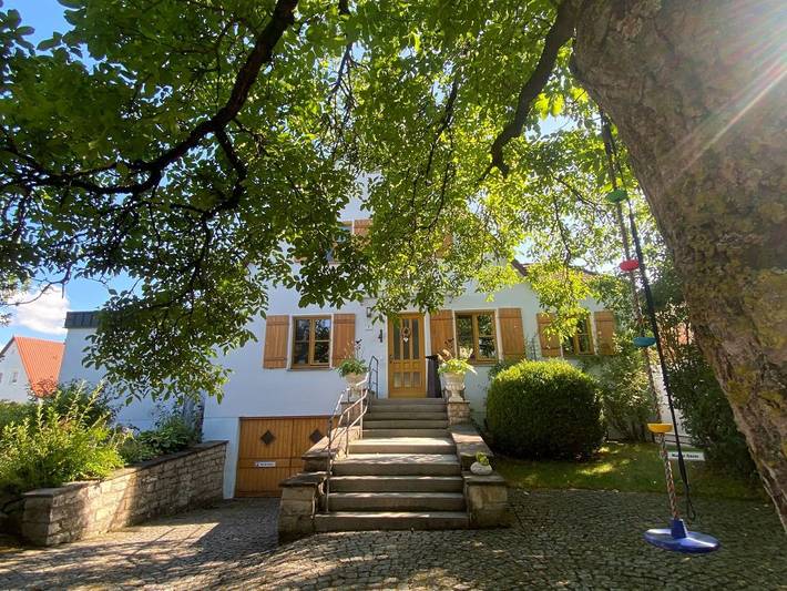 Ferienhaus für 10 Personen, mit Balkon und Balkon/Terrasse sowie Terrasse und Garten in Oberdachstetten